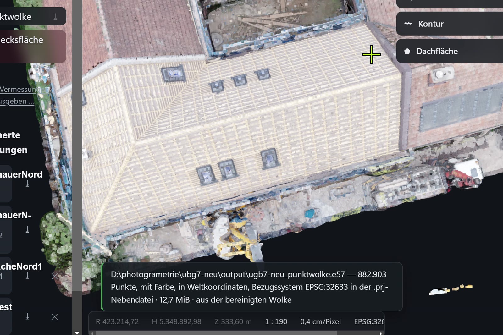FlightLab Roof meldet die geschriebene Punktwolke: 882.903 Punkte, mit Farbe, in Weltkoordinaten, als E57.
